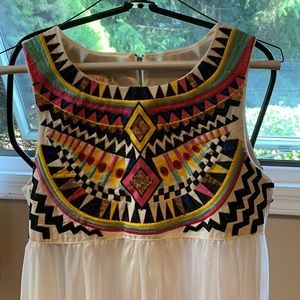 Zhuofan Embroidered Dress